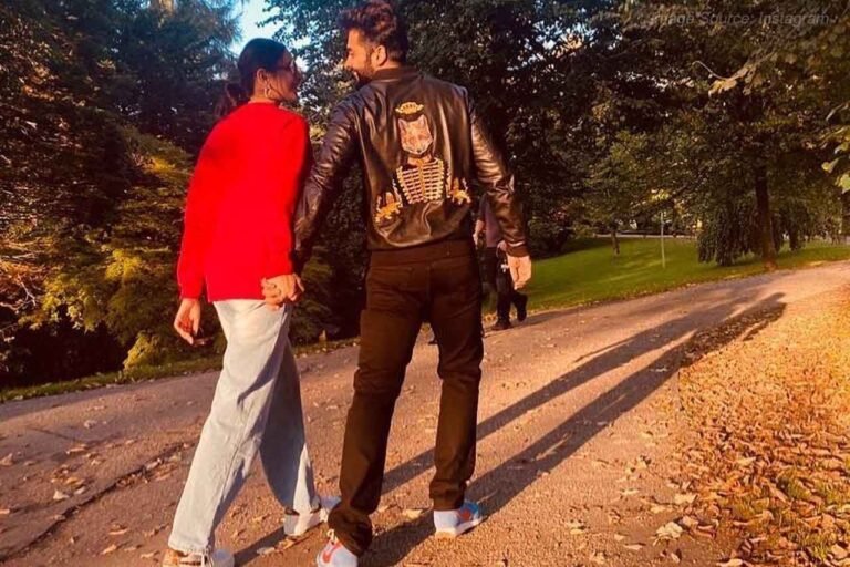 Jackky Bhagnani gave lovely gift of Rakul Preet Singh's birthday