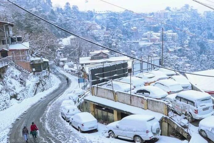 heavy snowfall in Shimla-Manali