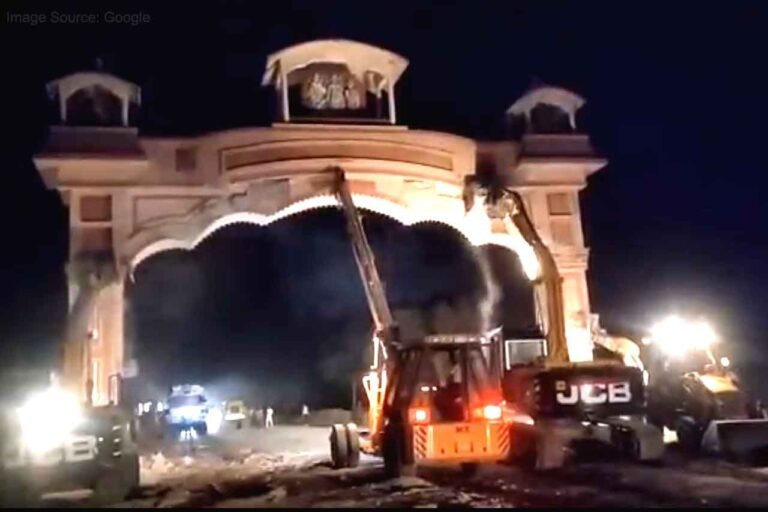 Rajasthan, the idol of Ram's court was demolished in the dark of night