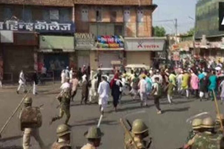 Stone pelting before Eid in Rajasthan Jodhpur over flag