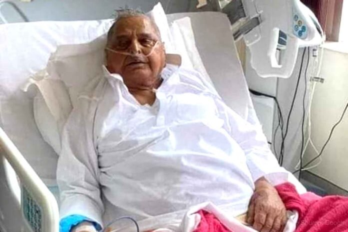 Mulayam Singh Yadav health is still critical