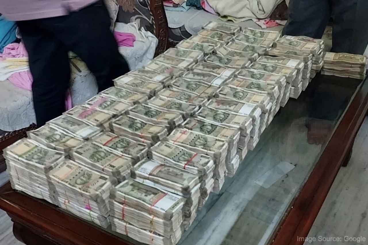 Odisha Vigilance unearths huge cash worth over Rs 3 crore during raid at Sub-Collector’s properties