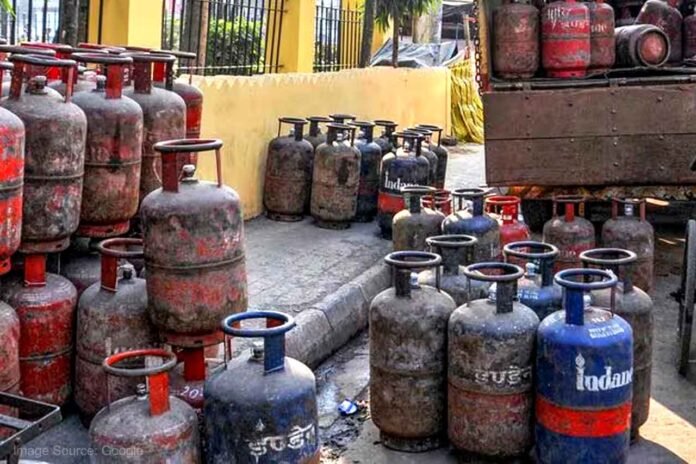 Commercial LPG cylinder prices reduced by Rs 158
