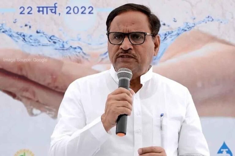 ED raids the premises of former minister Mahesh Joshi