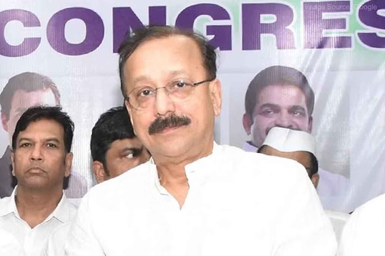 Big blow to Congress in Maharashtra before Lok Sabha elections, Baba Siddique resigns from the party