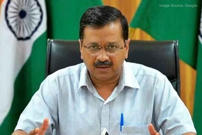 Crime branch team reached the house of Arvind Kejriwal