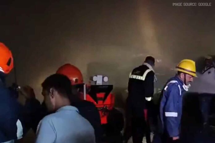 Fire broke out in a warehouse in Danilimda