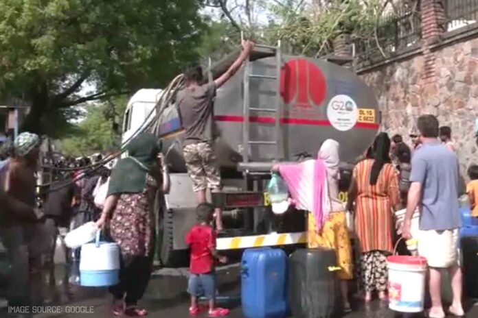 Supreme Court raised questions on tanker mafia over water crisis in Delhi